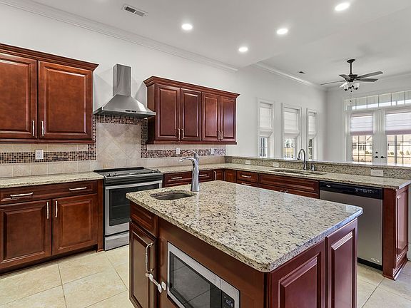 3rd image of 893 Crystal Water Way