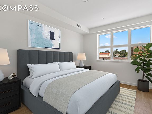 3rd image of 3112 Emmons Ave #305