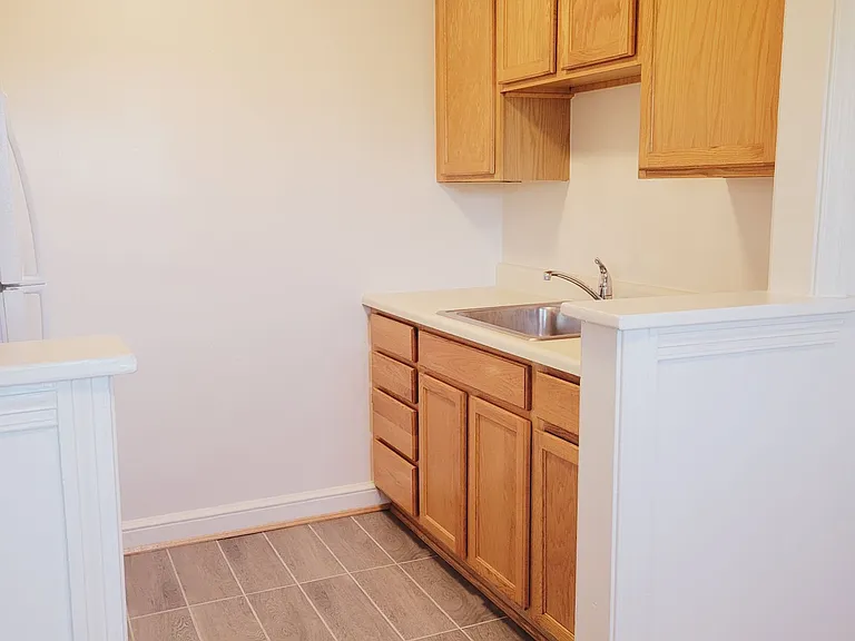 Boulevard Courts Apartments — Photo 26