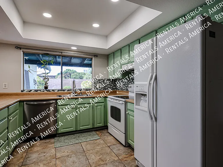 2466 W Onza Ave — Photo 35