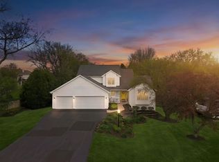 11497 Ridgecrest Dr, Roscoe, IL 61073