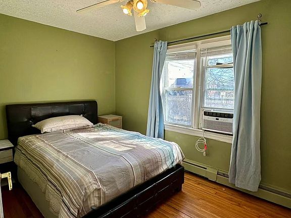 5th image of 1971 Jackson Ave #2