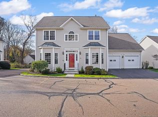 101 Royals Ct, Trumbull, CT 06611