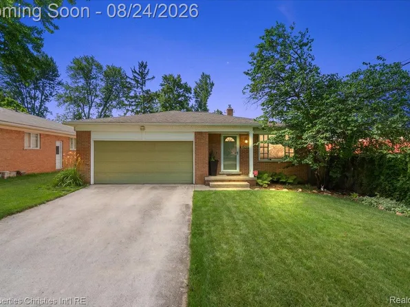 17657 Avilla Blvd, Lathrup Village, MI 48076