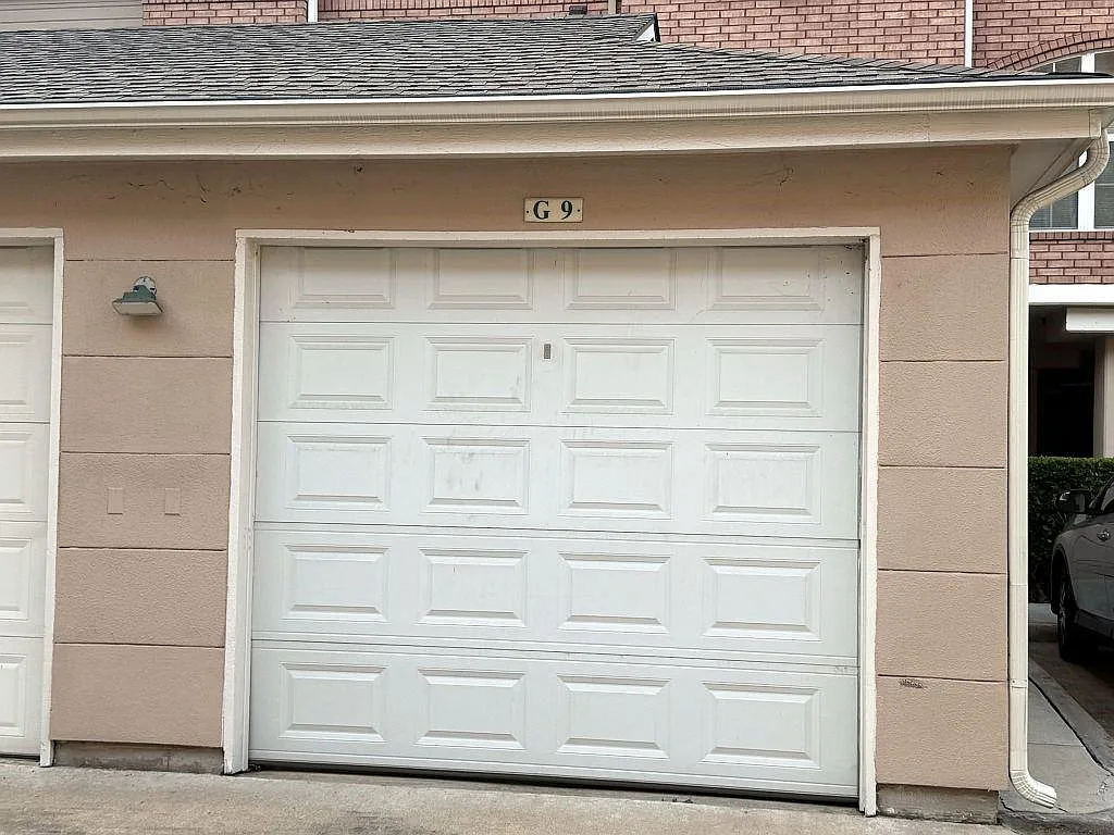 2 bed, 2.0 bath, 1345 sqft, $2,500 — Photo 3