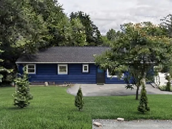 2325 Raleigh Dr, Lancaster, PA 17601