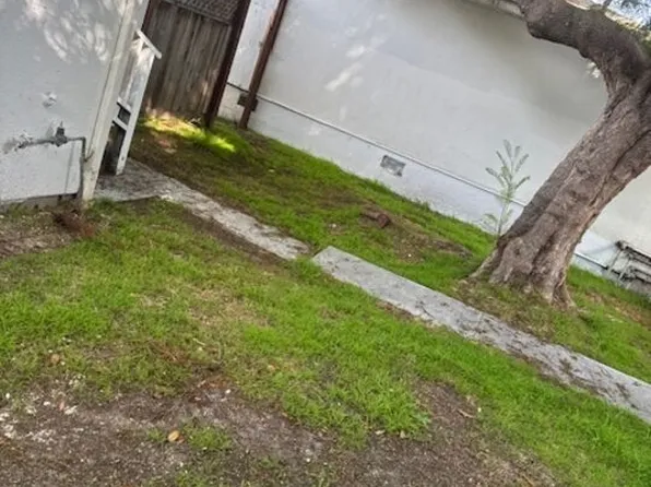 1543 11th St APT D, Santa Monica, CA 90401