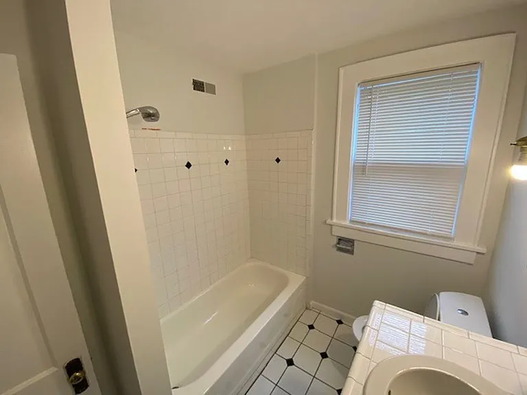 Indianola Ave 2498-2512 TPP — Photo 17