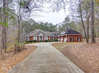 140 Handshaker Ct, Fayetteville, GA 30215