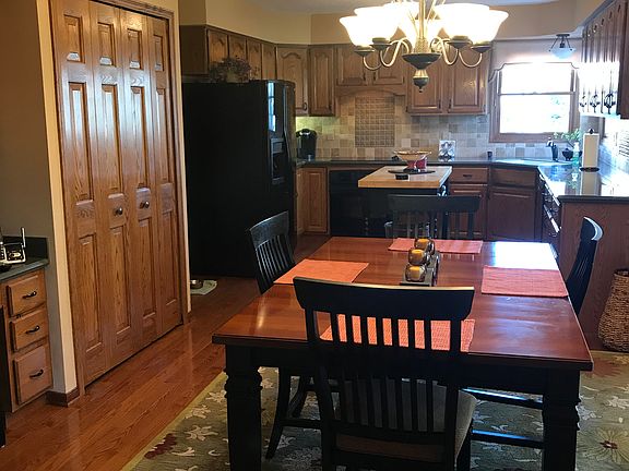 5th image of 613 Juniper Ln