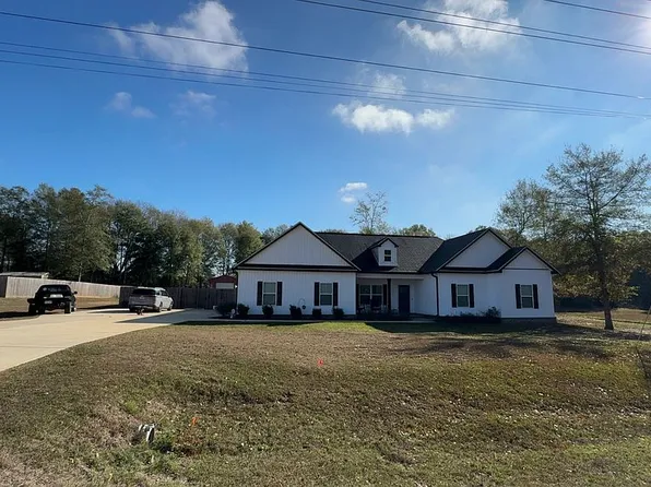 5094 County Road 514, New Brockton, AL 36351