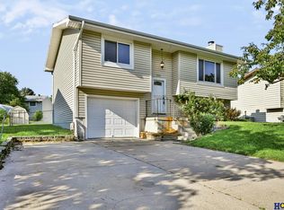 430 Laramie Trl, Lincoln, NE 68521