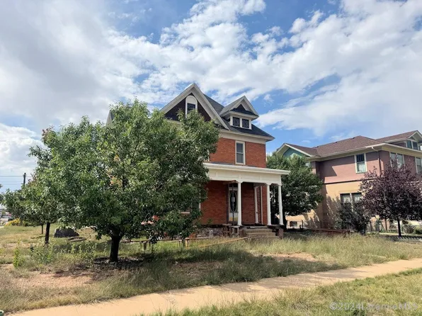 320 S 6th St, Laramie, WY 82070
