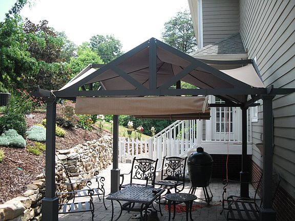 Awesome Patio with Pergola