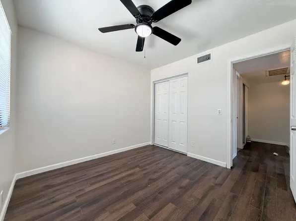 5220 W Lynwood St, Phoenix, AZ 85043