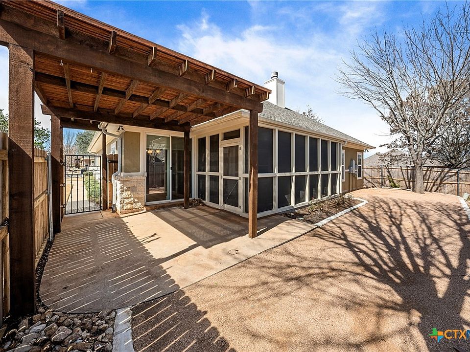 1st image of 1504 Wisteria Ln