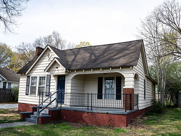 2nd image of 908 S Juniper St