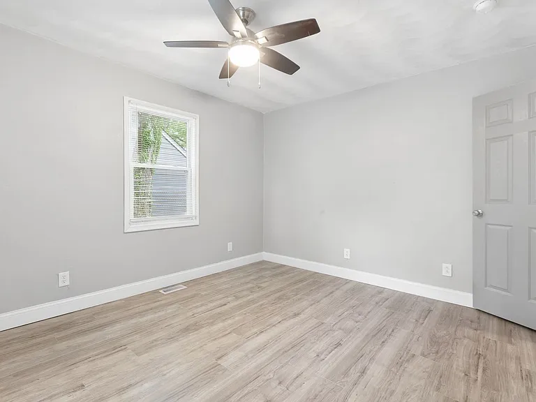 3406 Tidewater Dr — Photo 17