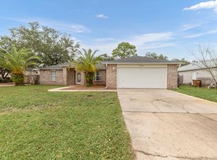 7810 Lola Cir, Navarre, FL 32566