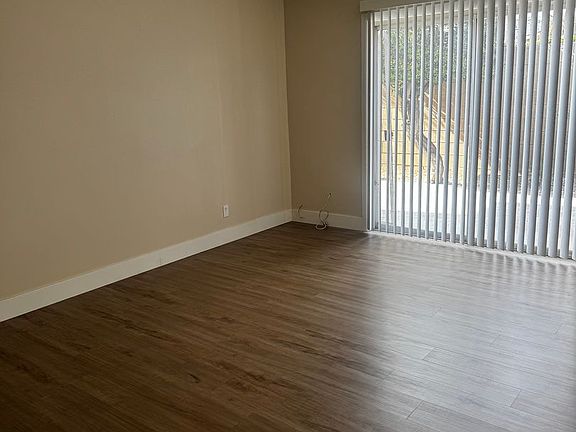 3rd image of 671-677 Illinois Ave #1-673