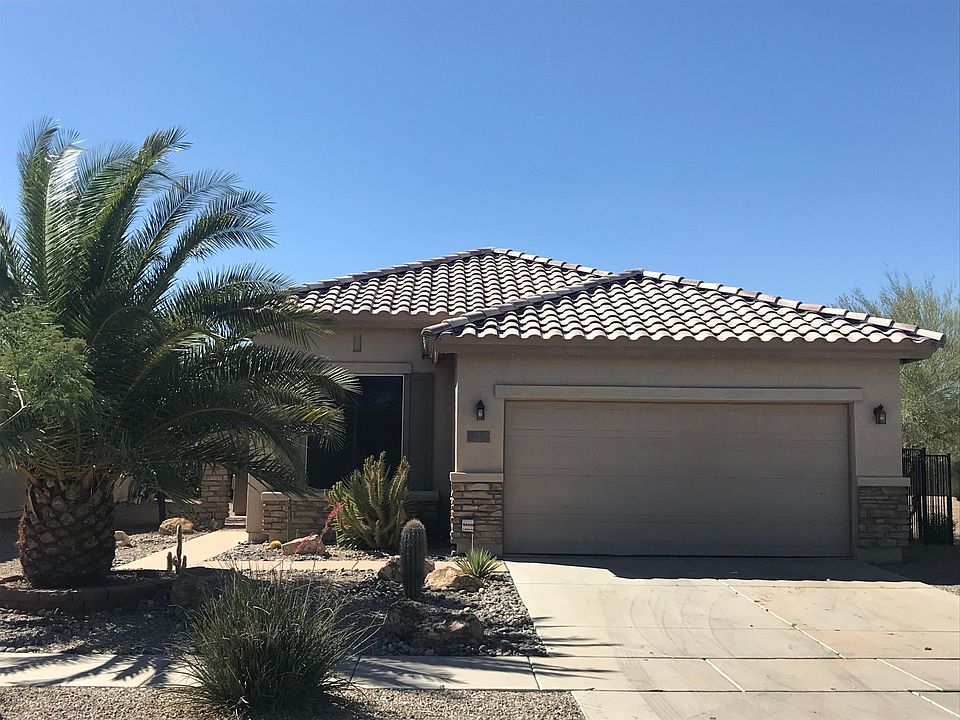 1st image of 2516 E Fiesta Dr