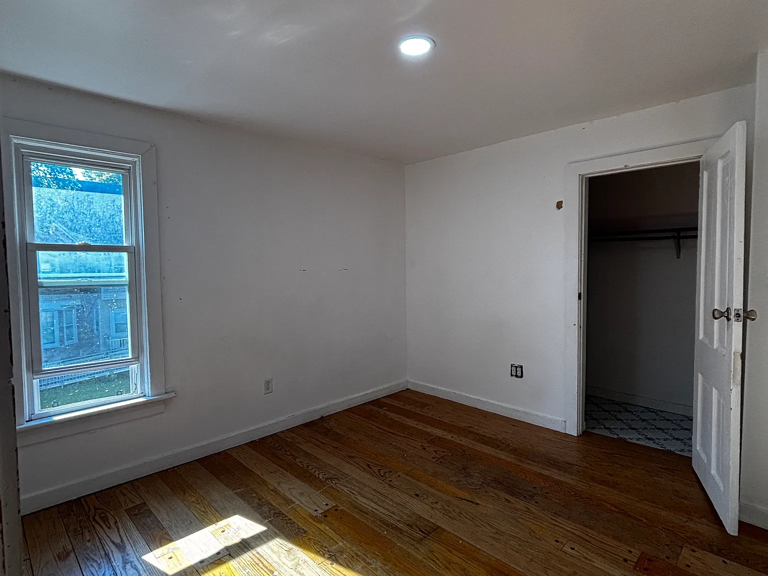 2 bed, 900 sqft, $1,295 — Photo 4