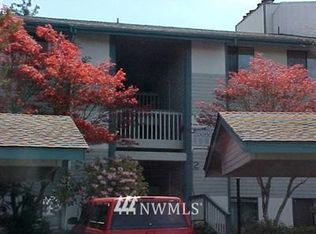 20050 Vikings Crst NE APT 2-202, Poulsbo, WA 98370