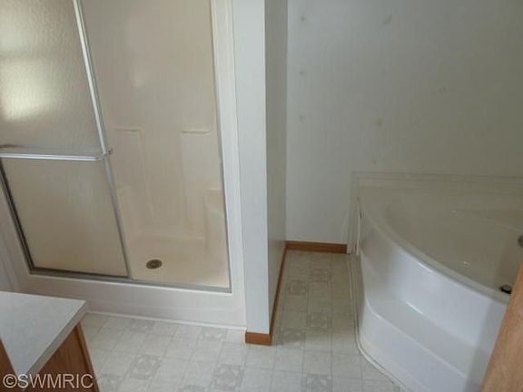 4th image of 2906 Butterfly Ln