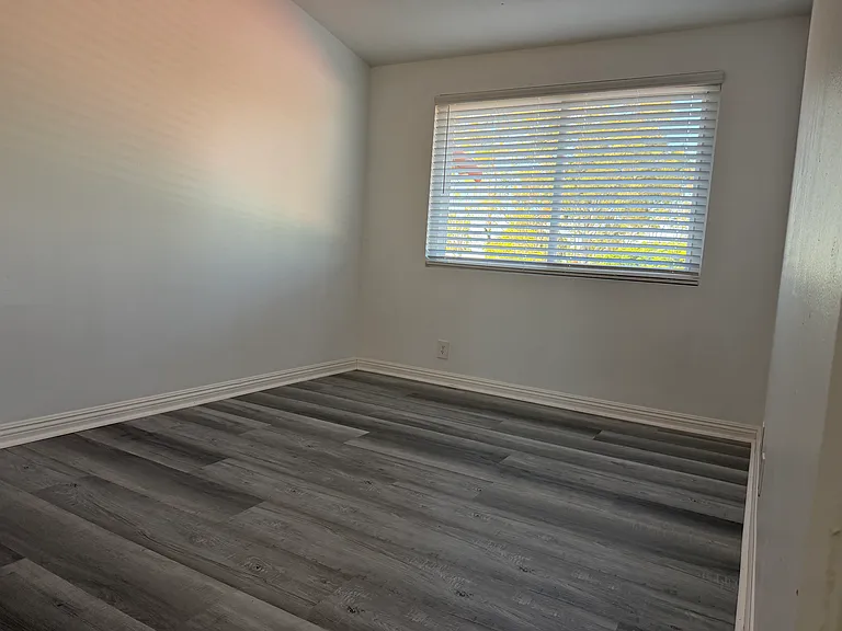 2450 Vista Hogar — Photo 9