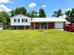 521 Scenic Dr, Harrodsburg, KY 40330