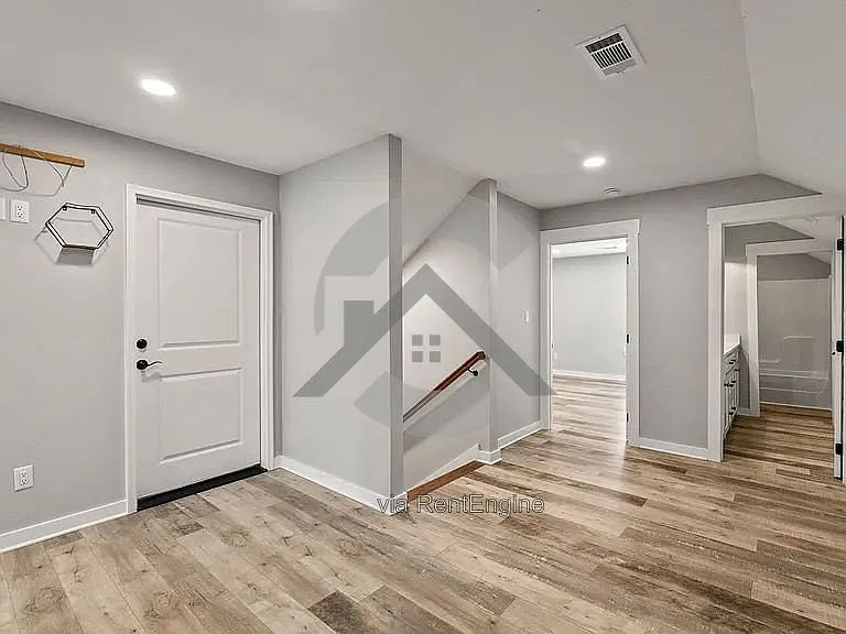 1725 Rohan Cir — Photo 17