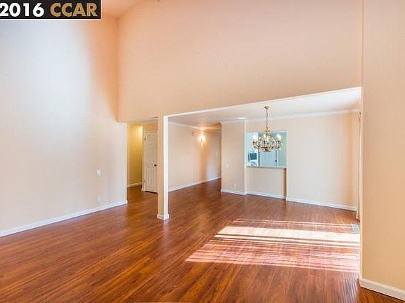 5th image of 1724 Saint Andrews Dr