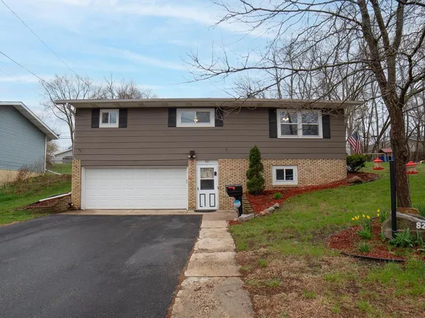 821 East Edgewater Street, Portage, WI 53901