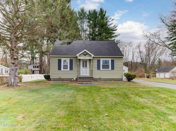 95 Lishakill Road, Albany, NY 12205