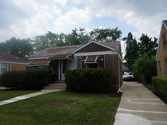 2nd image of 2430 Westbrook Dr