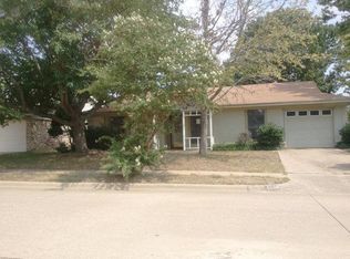 1708 Whittenburg Dr, Fort Worth, TX 76134