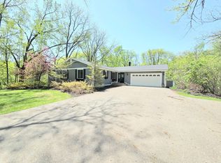 12209 Woodbine Rd, Minnetonka, MN 55305
