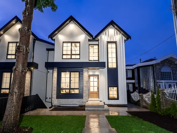 8667 Armstrong Ave, Burnaby, BC V3N 2H4