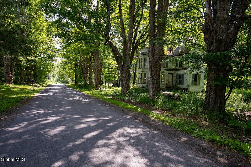 4th image of 109 Rossman Hill Road