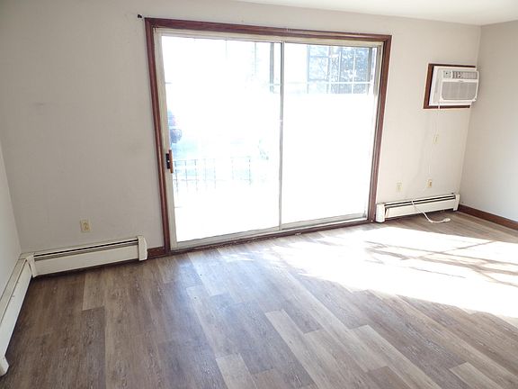2nd image of 5045 Berg Rd #C-1
