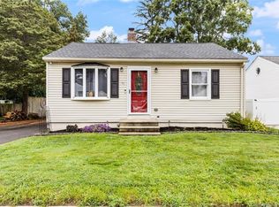 11 Hull Dr, Plantsville, CT 06479