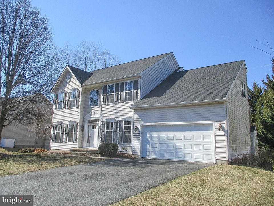 1st image of 6 Whirlaway Dr