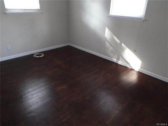 4th image of 1121 Maryland Ave