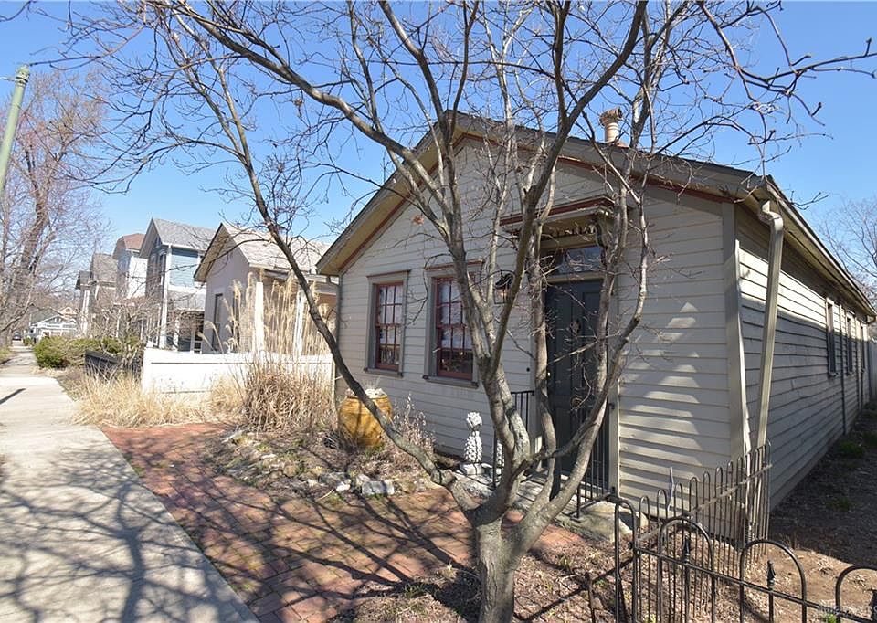 1st image of 148 Henry St