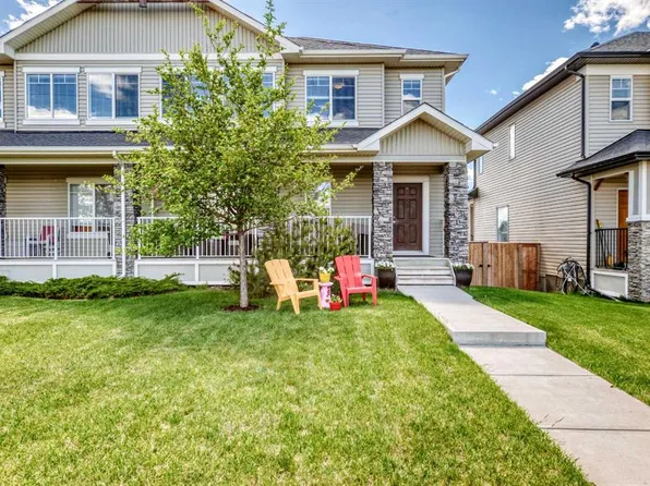 320 Rainbow Falls Way, Chestermere, AB T1X 1W5