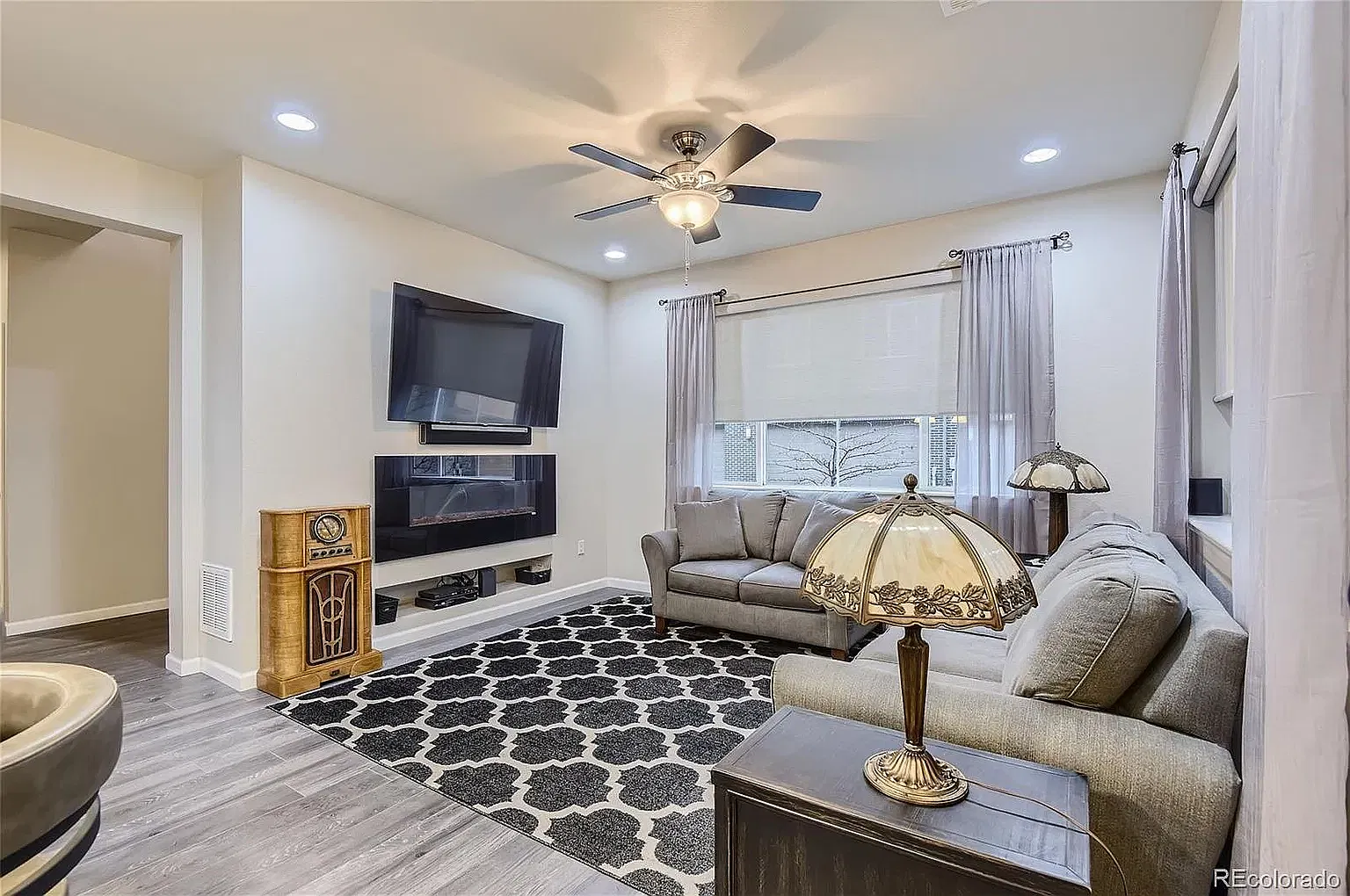 3 bed, 2.5 bath, 1866 sqft, $3,250 — Photo 4