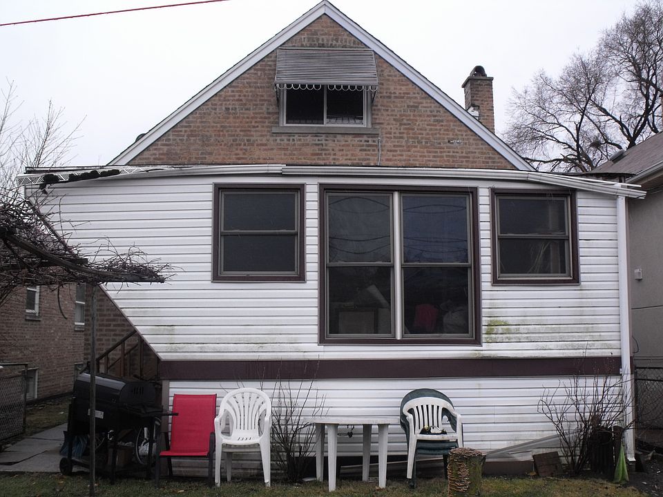 2nd image of 3924 W 56th Pl