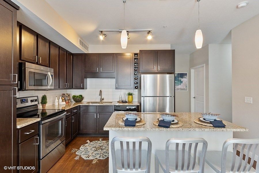 Large Kitchen with a Floating Island