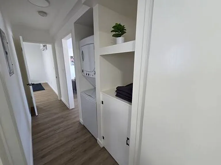 1313 Huntington Dr — Photo 17