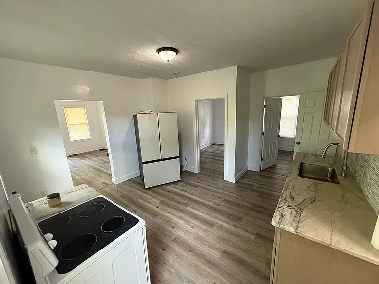 3604 E 53rd St — Photo 5